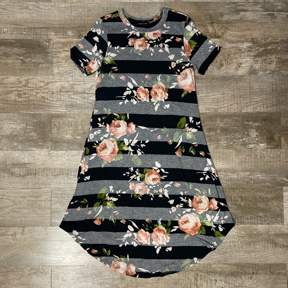 Sweet Claire T-shirt dress
